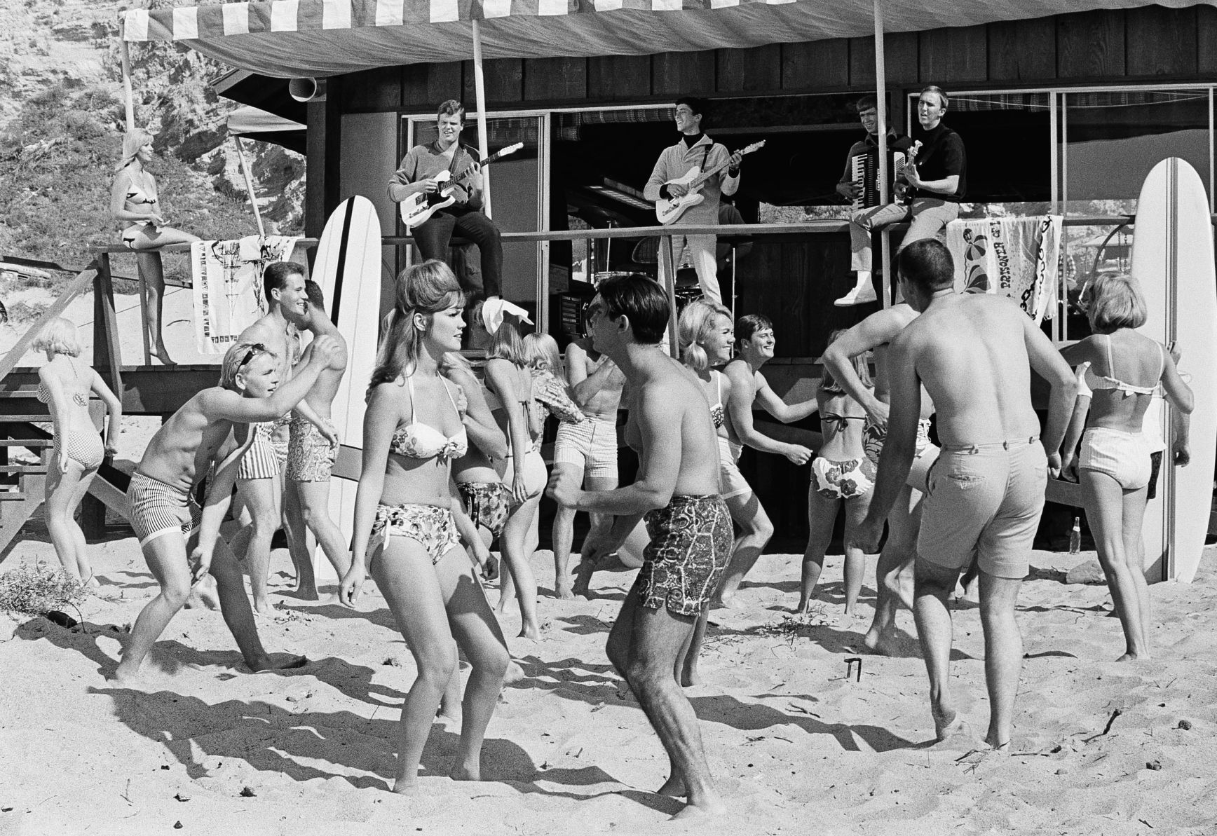 1966: Out Of Sight